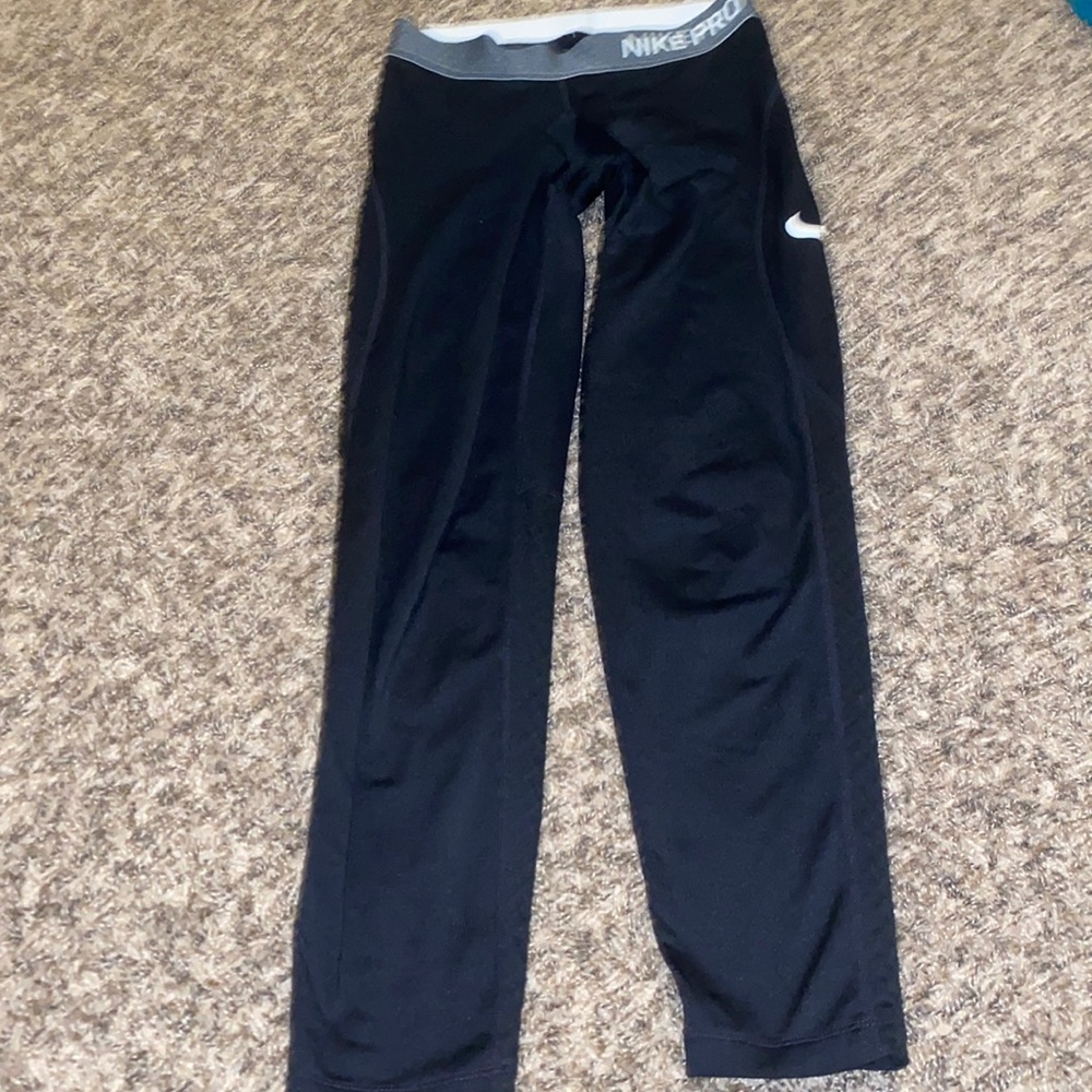 Small nike pro leggings